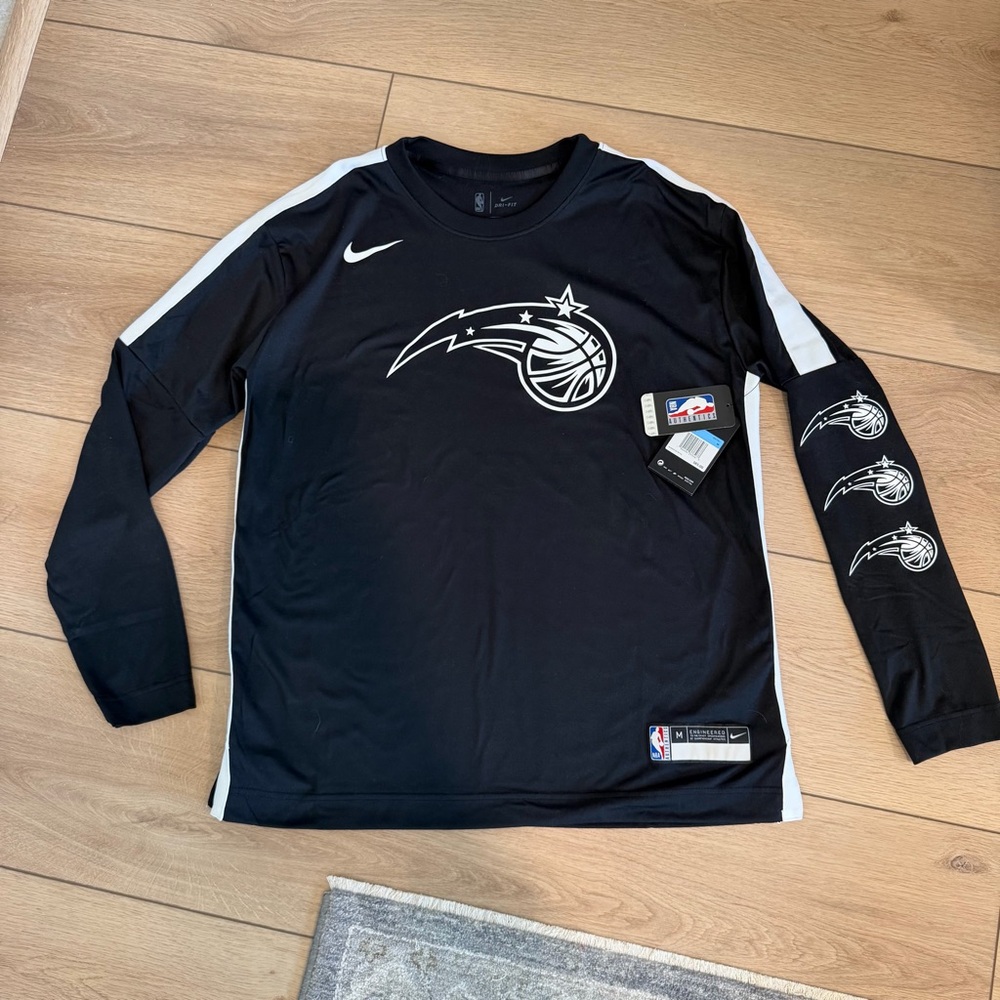 NWT Nike Dri Fit men’s M Orlando Magic NBA long sleeve shirt black white